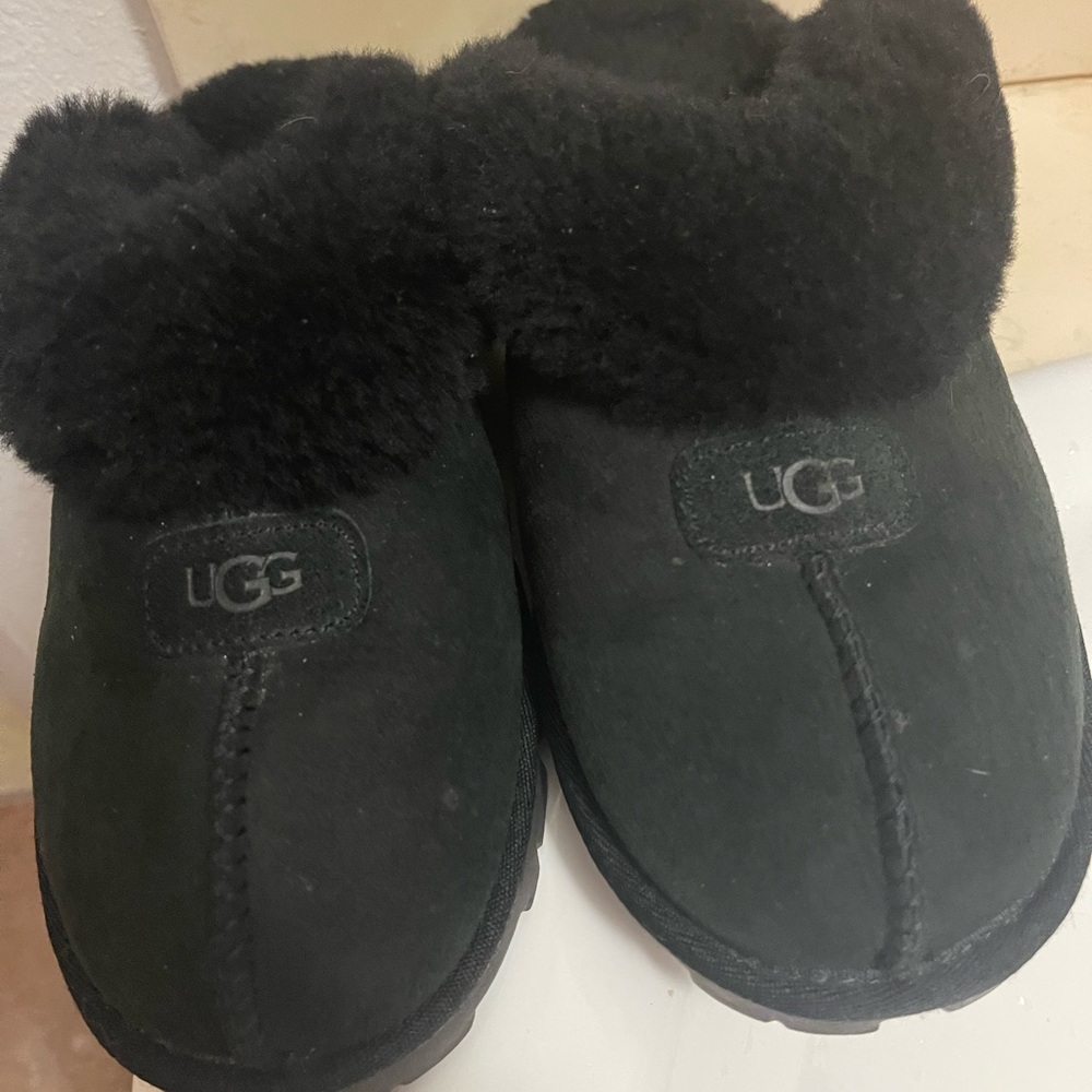 Unisex UGGS Black Shearling-Trim Slip-Ons